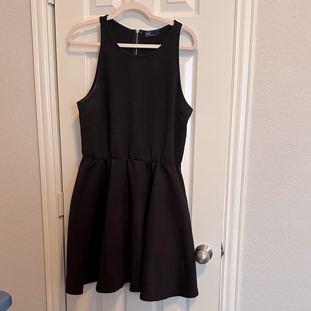 GAP Classic Black Sleeveless Dress